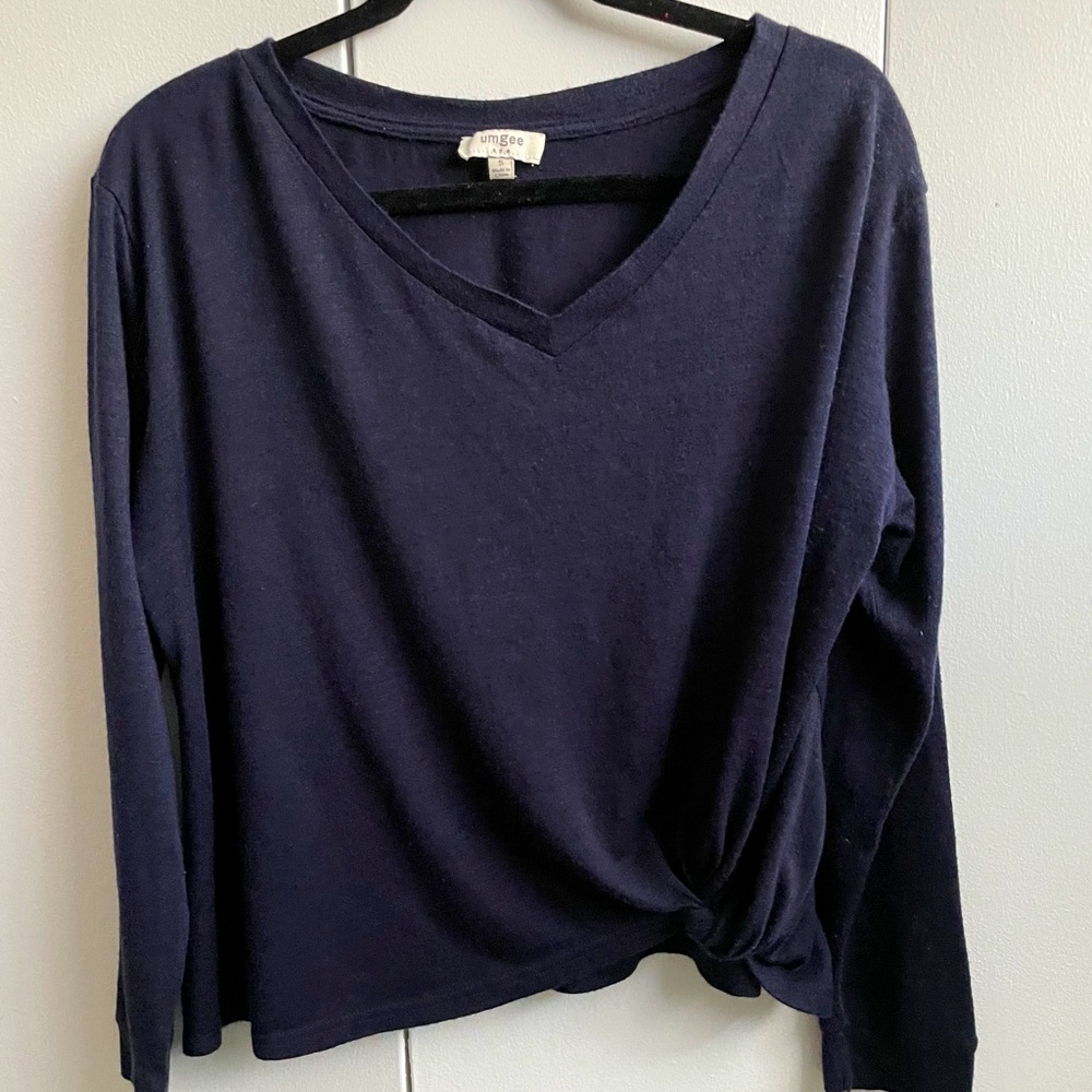 3/$30 Navy blue lightweight knotted long sleeve